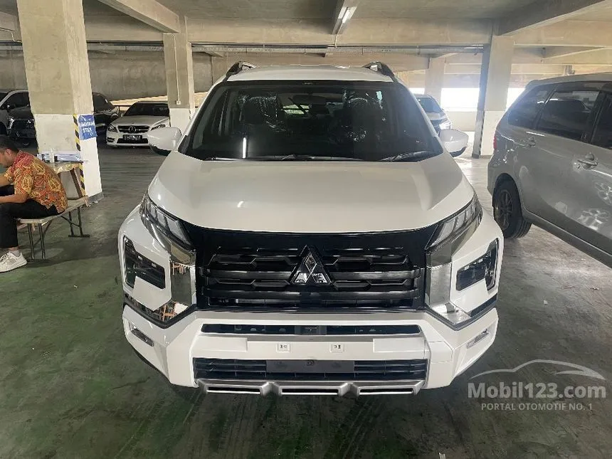 Jual Mobil Mitsubishi Xpander Cross 2024 Premium 1.5 di DKI Jakarta Automatic MPV Putih Rp 290.000.000