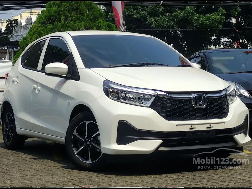 Jual Mobil Honda Brio 2024 E Satya 1.2 di DKI Jakarta Automatic Hatchback Putih Rp 183.300.000