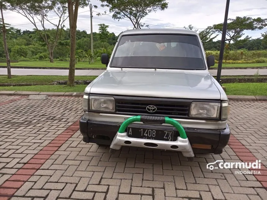 1986 Toyota Kijang MPV Minivans