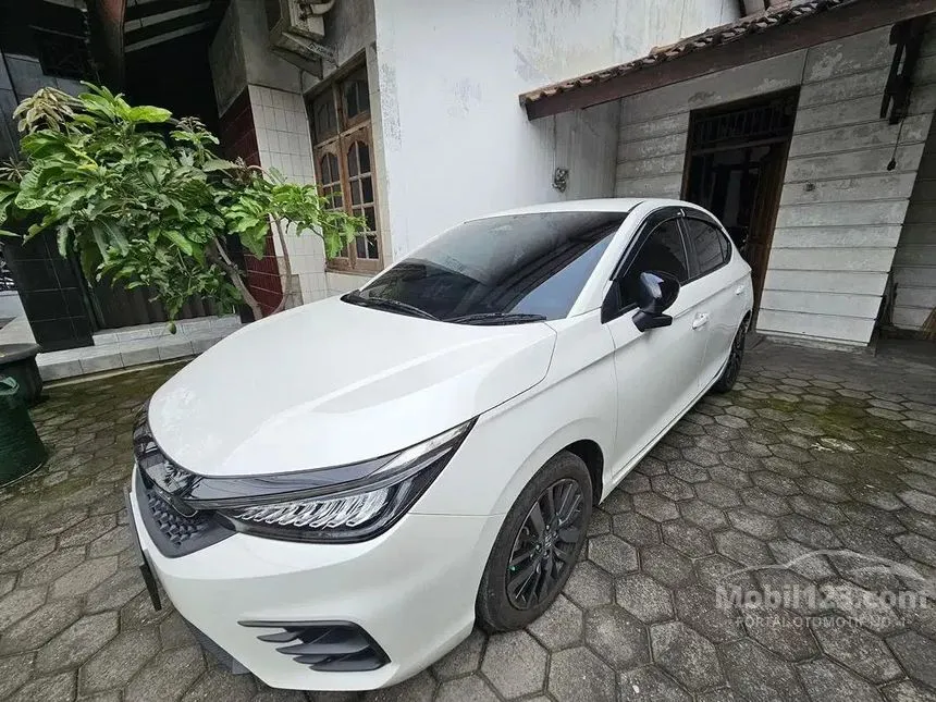 Jual Mobil Honda City 2022 RS Honda Sensing 1.5 di Yogyakarta Automatic Hatchback Putih Rp 275.000.000