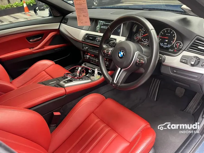 2014 BMW M5 F10 Sedan