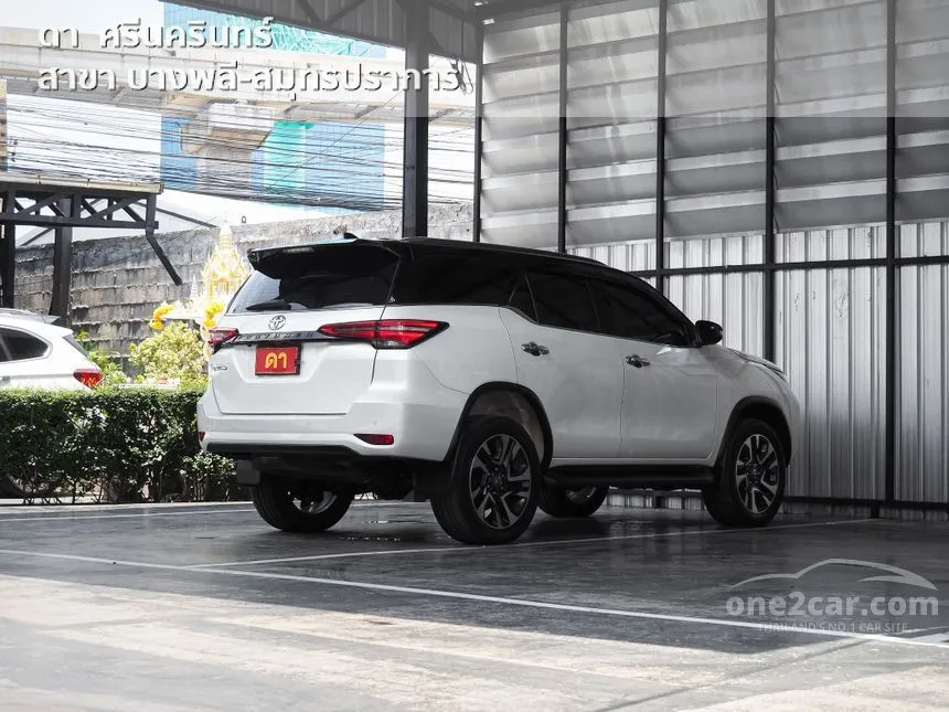 2022 Toyota FORTUNER Commander SUV