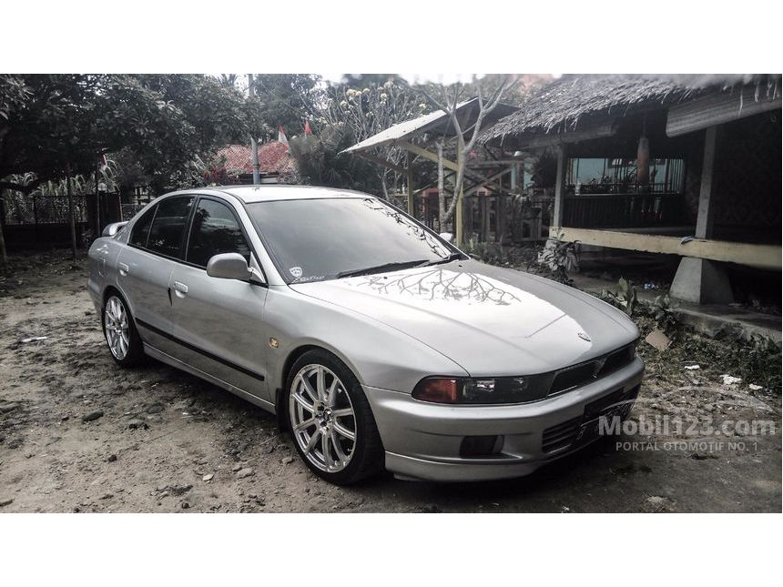 2000 Mitsubishi Galant Sedan