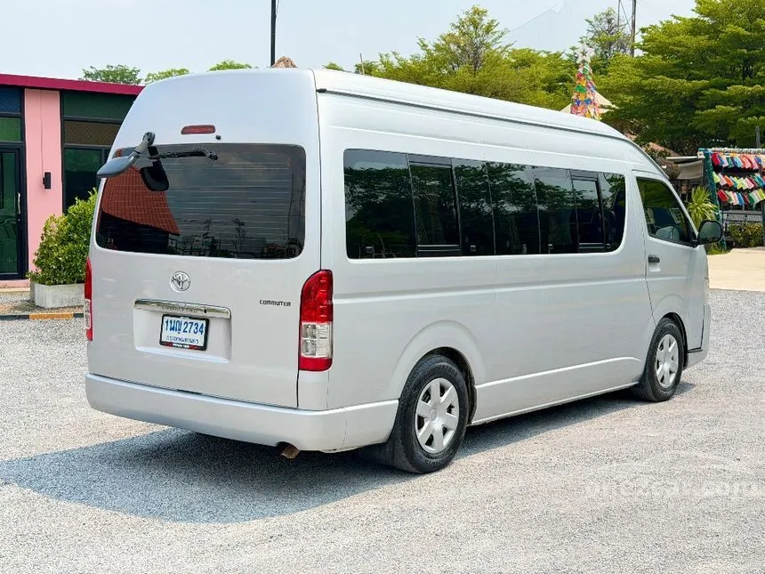 2010 Toyota HIACE D4D Van