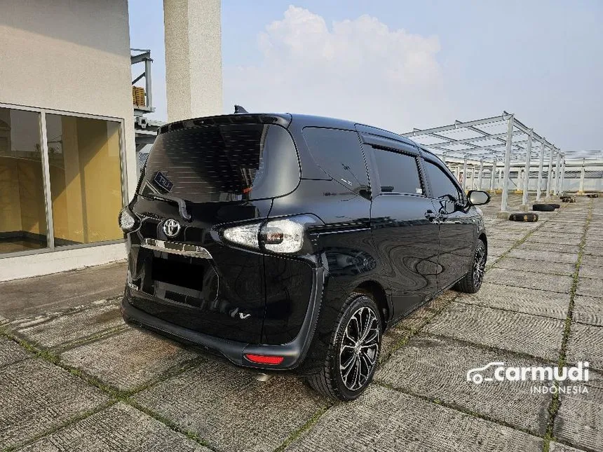 2016 Toyota Sienta V MPV