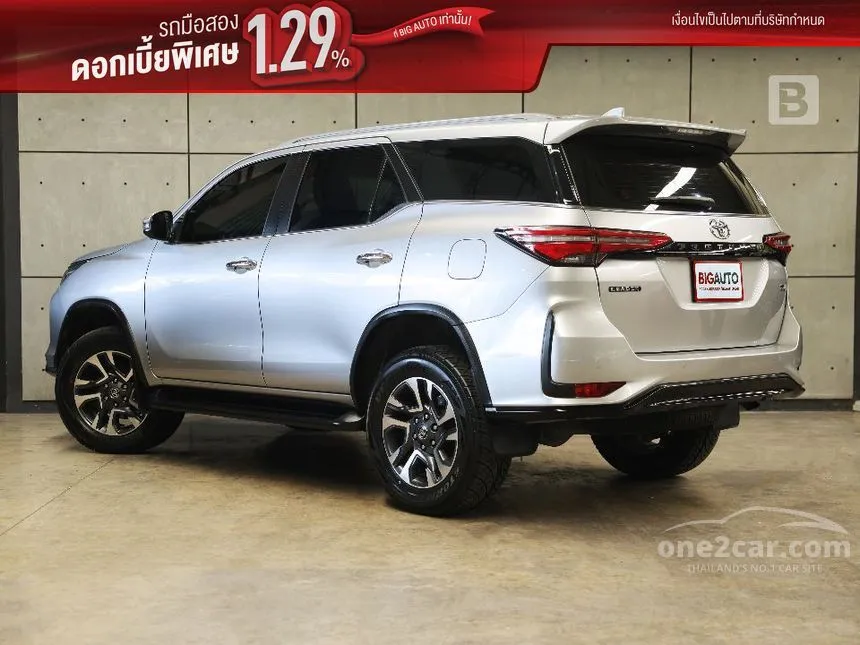 2022 Toyota FORTUNER Leader V SUV