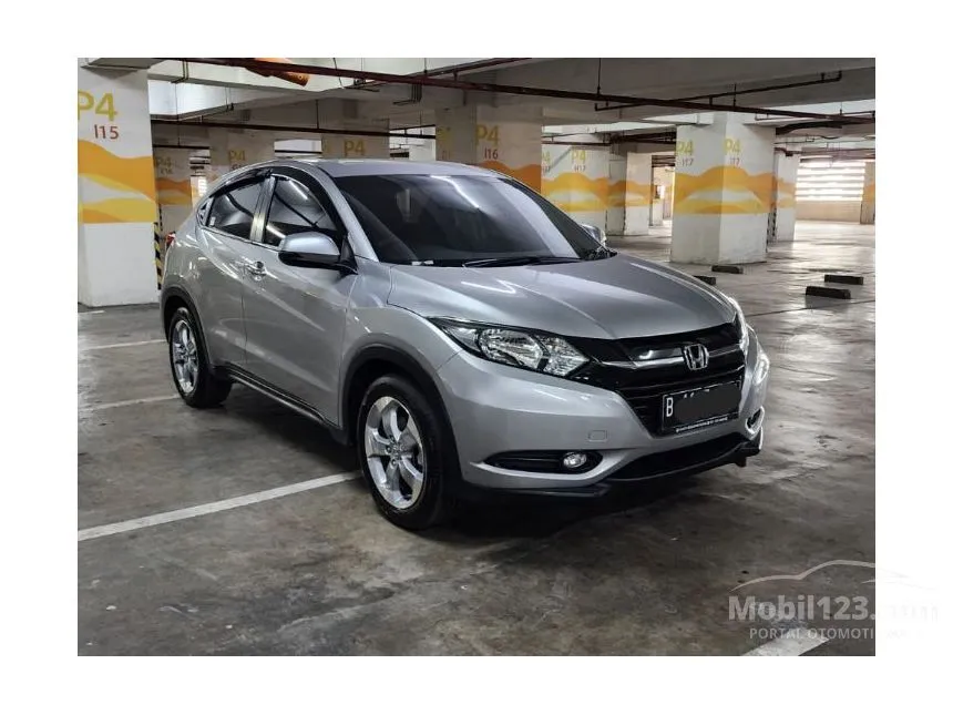 Jual Mobil Honda HR