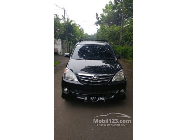 Toyota Avanza Mobil bekas dijual di Bogor Jawa Barat 