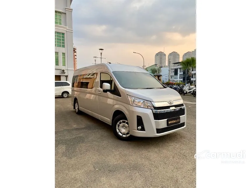 Toyota Hiace 2025 Premio in DKI Jakarta Manual Van Silver for