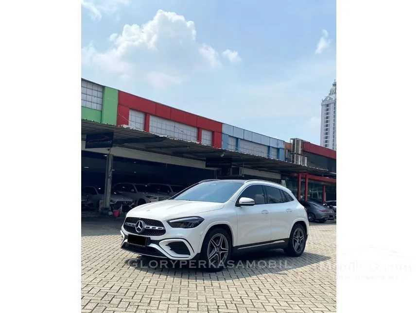 2024 Mercedes-Benz GLA200 AMG Line SUV