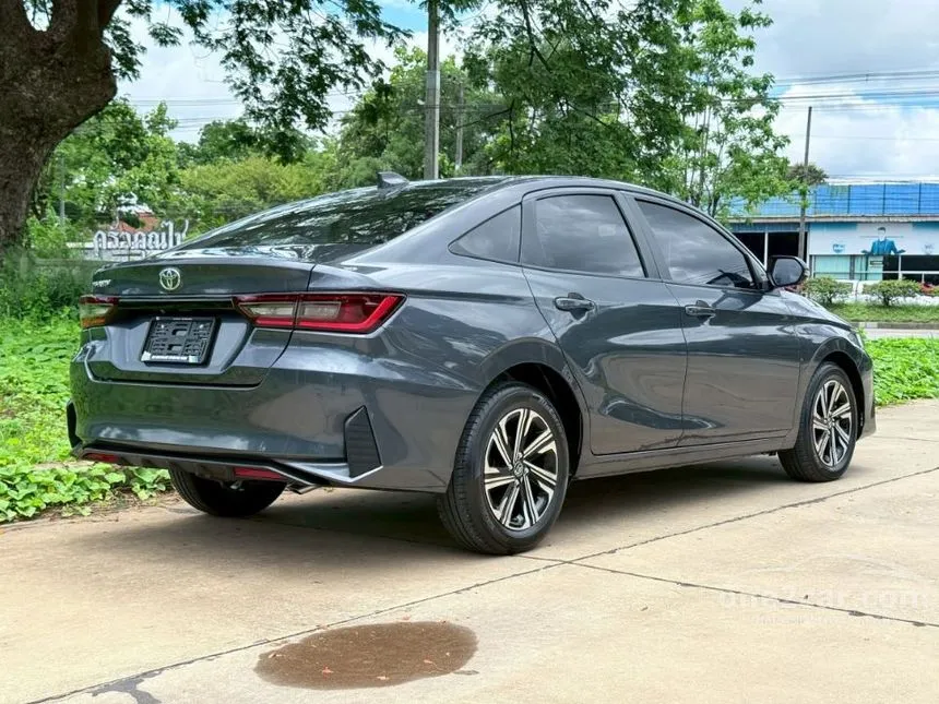 2023 Toyota Yaris Ativ Smart Sedan
