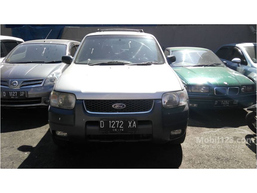 Jual Mobil Ford  Escape  2003 XLT 4x2 3 0 di Jawa Barat 