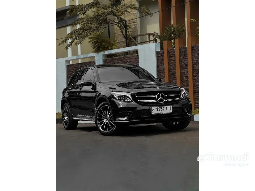 2020 Mercedes-Benz GLC200 AMG Line SUV