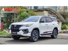 2019 Toyota Fortuner 2.4 TRD SUV KM 38.000 Toyota Fortuner 2.4 VRZ TRD AT NIK 2019 White On Black Full Original Perfect Condition Like New