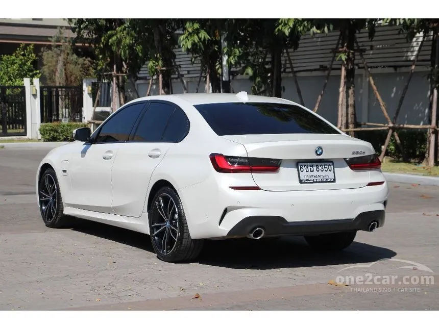 2023 BMW 330e M Sport Sedan