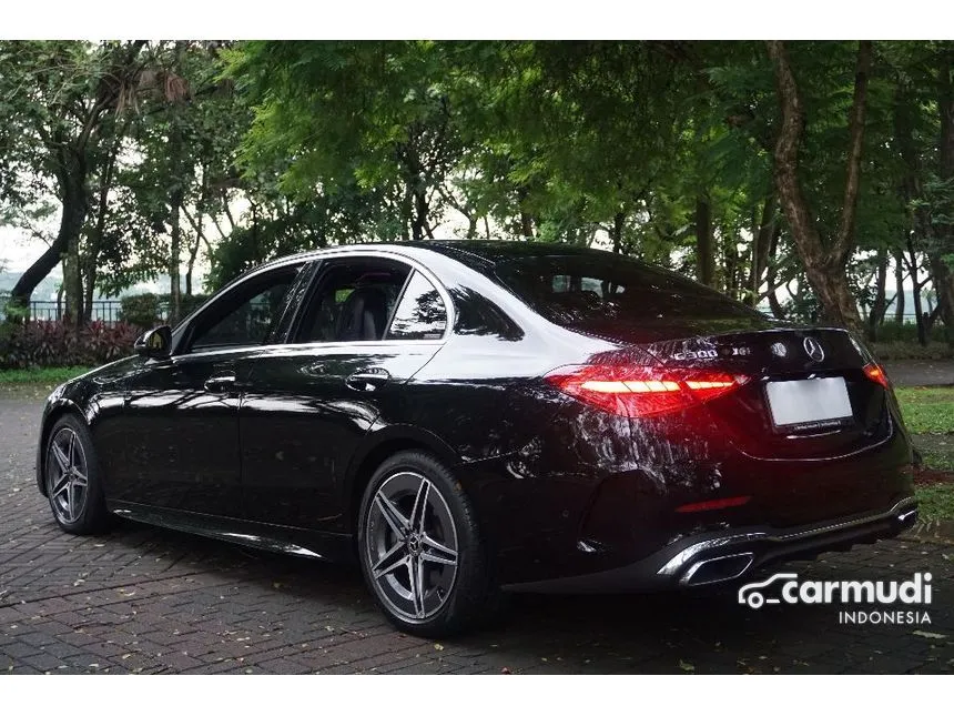 2022 Mercedes-Benz C300 AMG Line Sedan