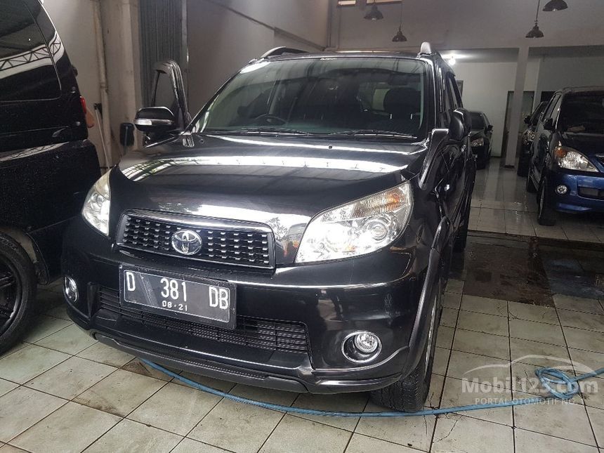 Jual Mobil Toyota Rush 2013  G 1 5 di Jawa Barat Automatic 