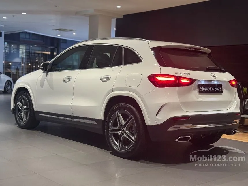 2024 Mercedes-Benz GLA200 AMG Line SUV