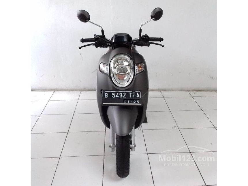 Jual Motor Honda Scoopy 19 110 0 1 Di Jawa Barat Automatic Others Abu Abu Rp 16 400 000 Mobil123 Com