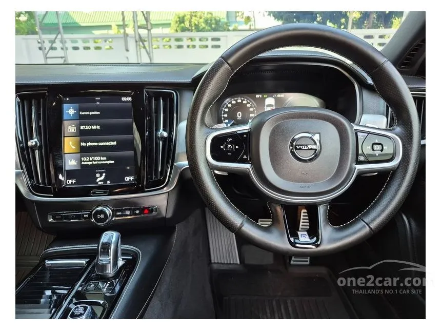 2019 Volvo S90 T8 R-Design Sedan