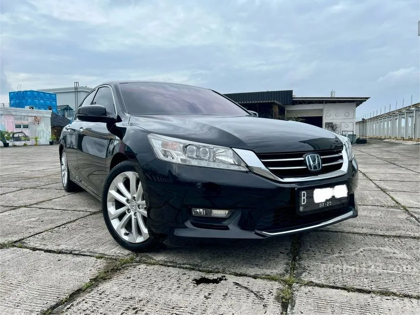 Jual Mobil Honda Accord 2015 VTi
