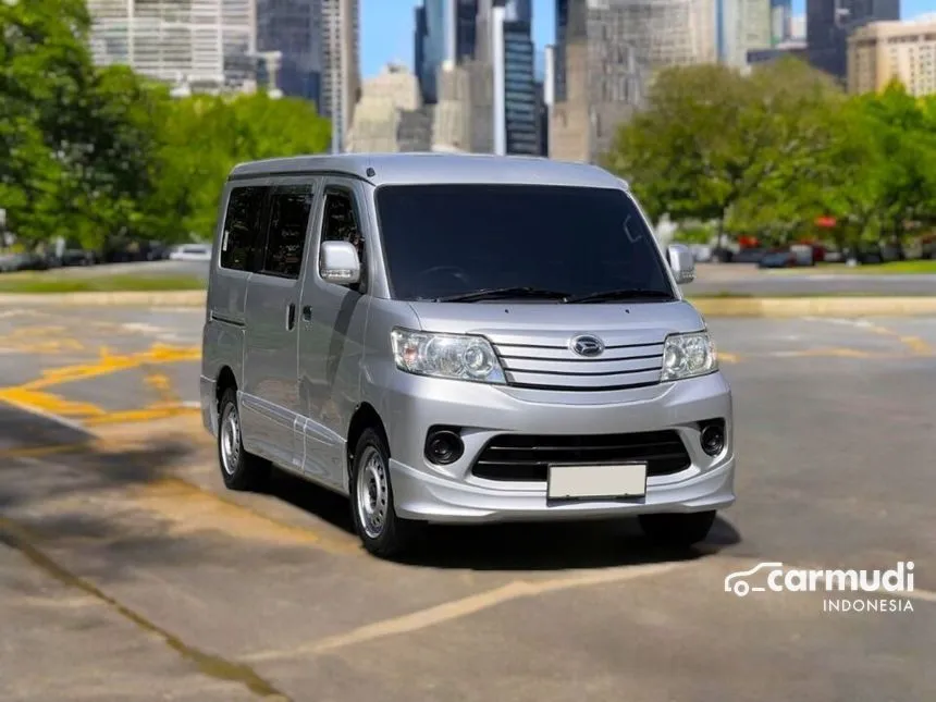 Jual Mobil Daihatsu Luxio 2018 D 1.5 di Jawa Timur Manual MPV Silver Rp 142.500.000