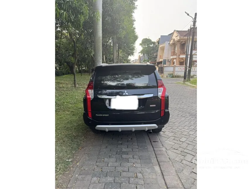 2016 Mitsubishi Pajero Sport Dakar 4X2 SUV