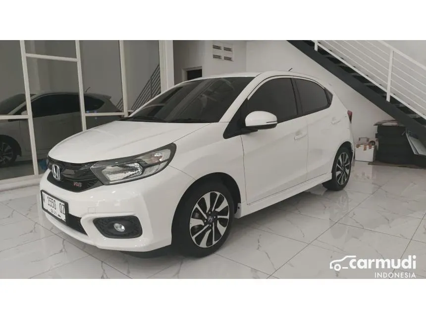 Jual Mobil Honda Brio 2023 RS 1.2 di Jawa Timur Manual Hatchback Putih Rp 198.000.000