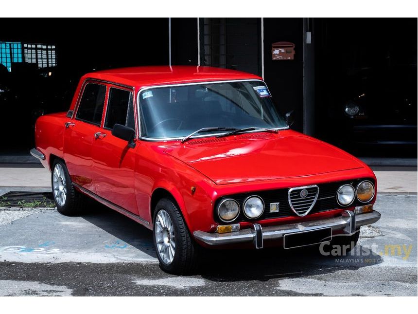 Alfa romeo sedan