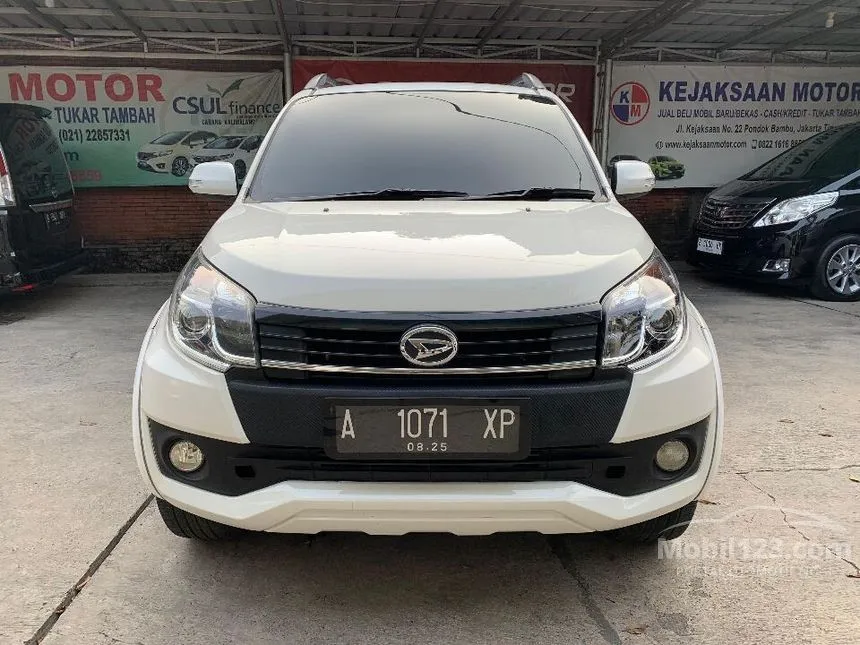 Jual Mobil Daihatsu Terios 2015 TX 1.5 di Banten Automatic SUV Putih Rp 135.000.000