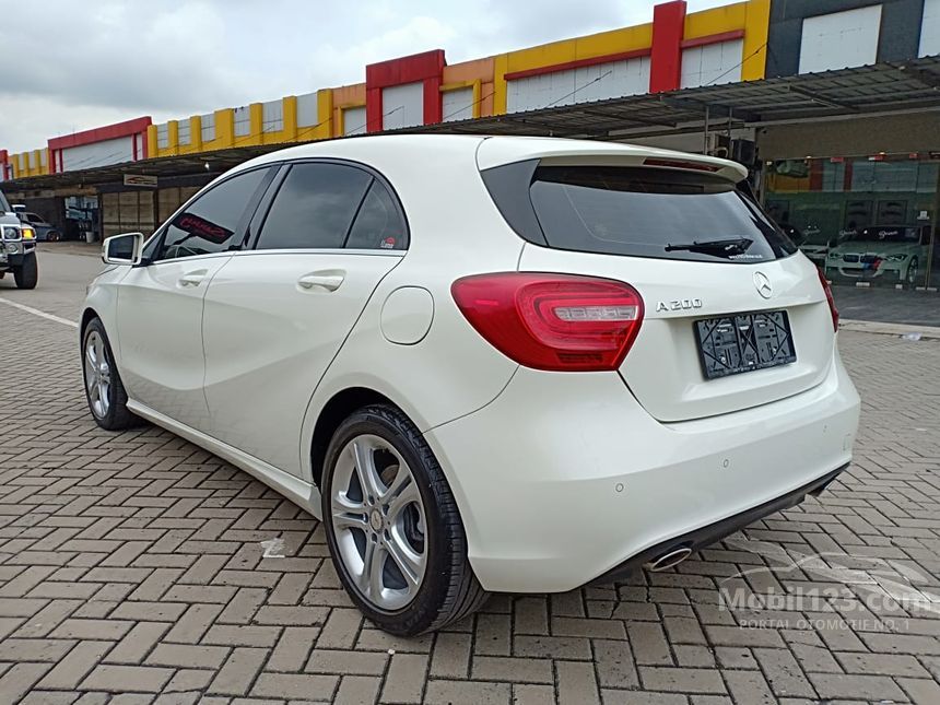 Jual Mobil Mercedes-Benz A200 2014 Urban 1.6 di DKI Jakarta Automatic