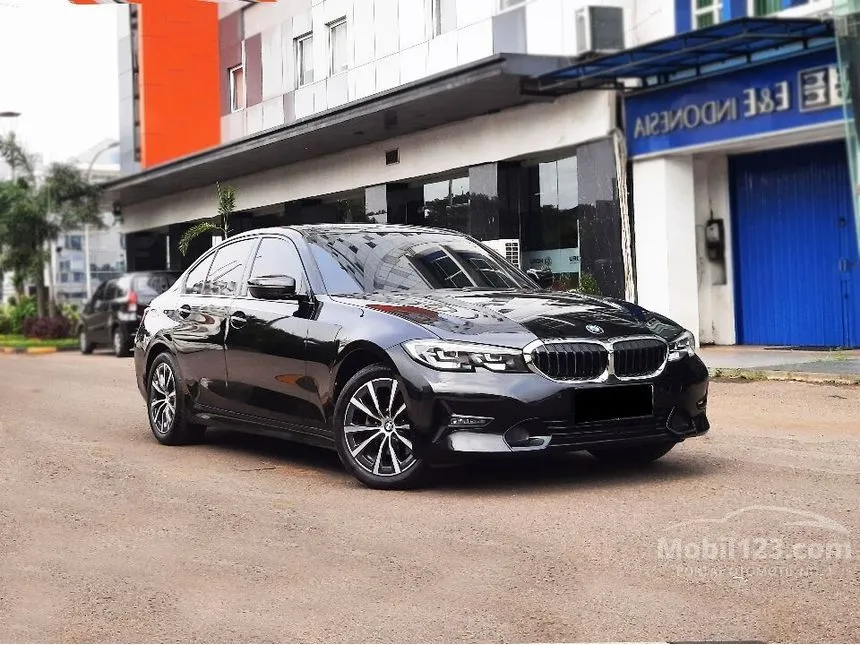 Jual Mobil BMW 320i 2021 Dynamic 2.0 di Banten Automatic Sedan Hitam Rp 575.000.000
