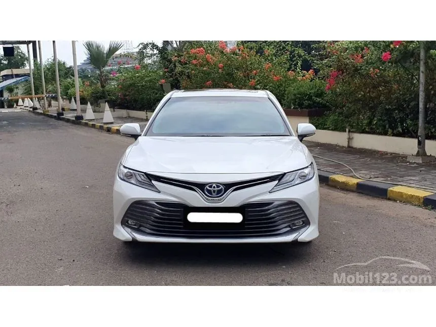 Jual Mobil Toyota Camry 2019 HV 2.5 di DKI Jakarta Automatic Sedan Putih Rp 470.000.000