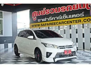 2015 Toyota YARIS 1.2 E Hatchback