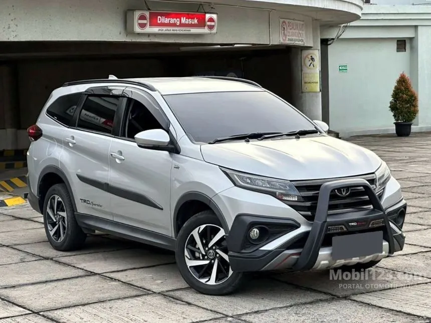 Jual Mobil Toyota Rush 2020 TRD Sportivo 1.5 di Banten Automatic SUV Silver Rp 200.000.000