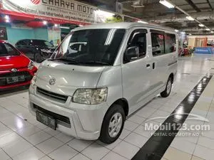 2020 Daihatsu Gran Max 1.5 Mini Bus D PS Van