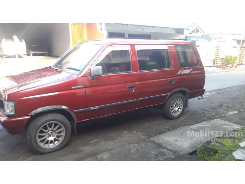 Jual Mobil  Isuzu  Panther  1995 2 3 Manual 2 2 di Jawa Timur 