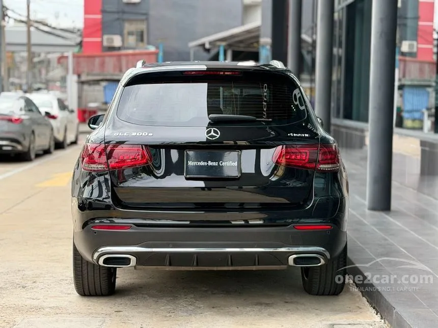2022 Mercedes-Benz GLC300 e 4MATIC AMG Dynamic SUV