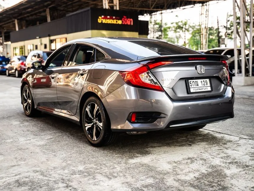 2016 Honda CIVIC Turbo RS Sedan