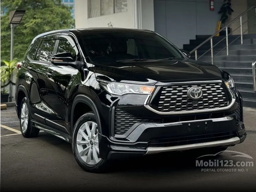 2025 Toyota Kijang Innova Zenix V HV Modellista (Non Premium Color) MPV