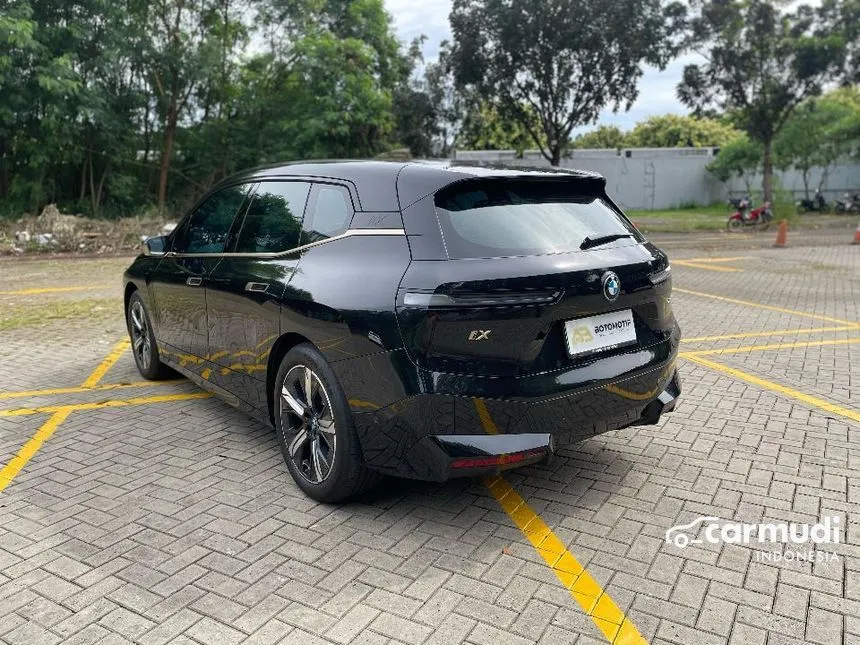 2023 BMW iX xDrive40 Sport SUV