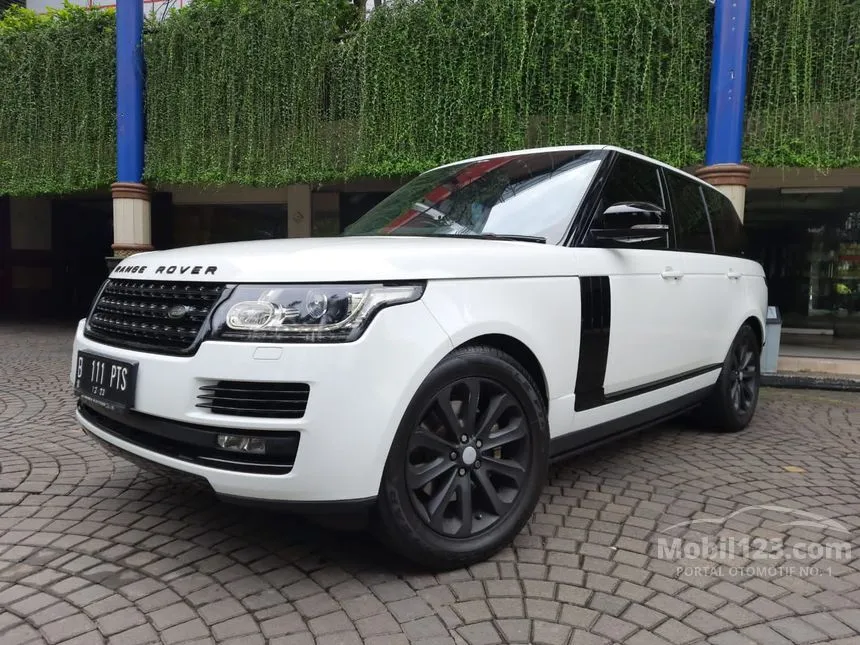 Jual Mobil Land Rover Range Rover 2017 Vogue 3.0 di Jawa Barat ...