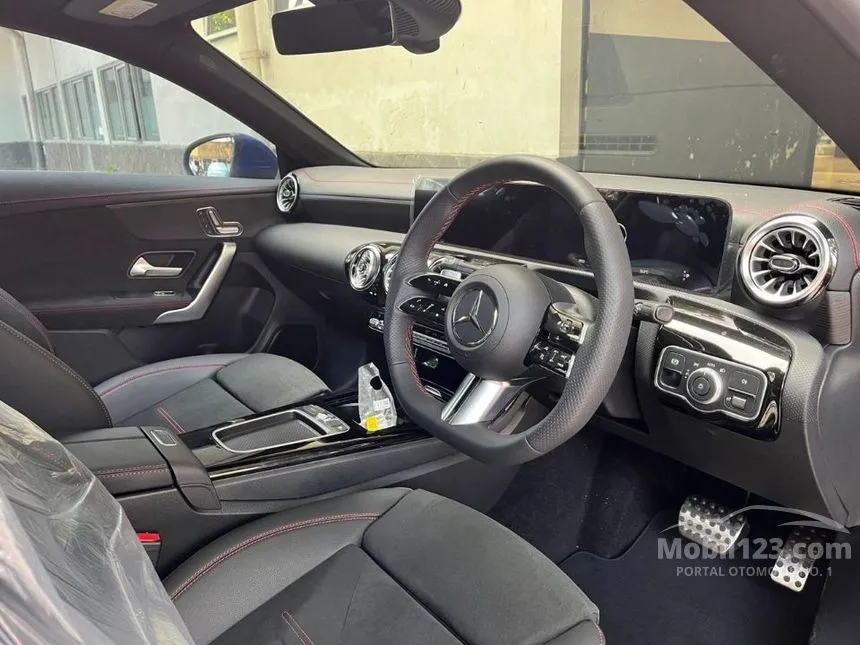 2025 Mercedes-Benz CLA200 AMG Line Coupe