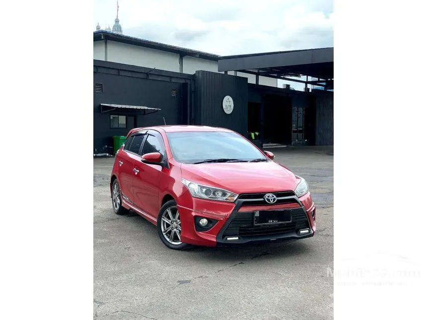 Jual Mobil Toyota Yaris 2015 TRD Sportivo 1.5 di DKI Jakarta Automatic Hatchback Merah Rp 136.000.000