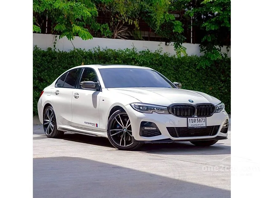2020 BMW 330e M Sport Sedan