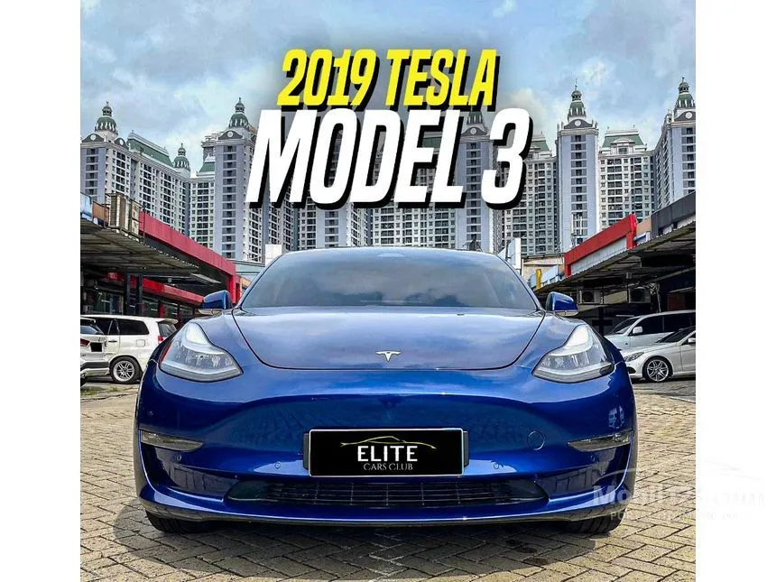 2019 Tesla Model 3 Standard Range Sedan