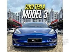 2019 Tesla Model 3 Standard Range Sedan