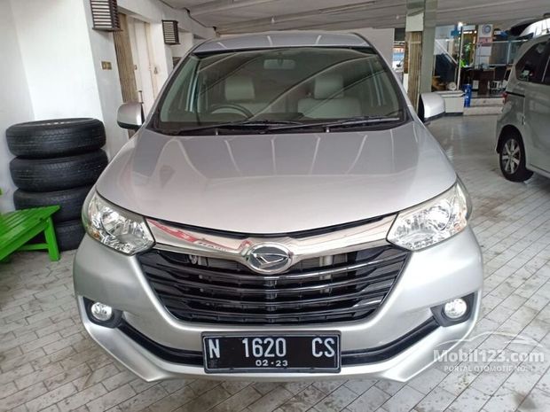 Daihatsu Mobil bekas  dijual di Jawa  timur  Indonesia 