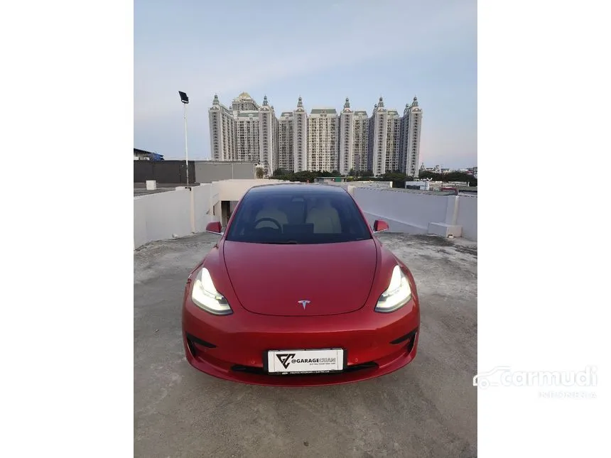 2019 Tesla Model 3 Standard Range Sedan