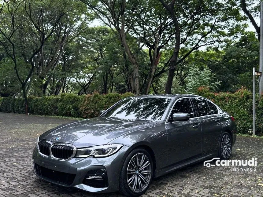 Jual Mobil BMW 330i 2020 M Sport 2.0 di DKI Jakarta Automatic Sedan Abu